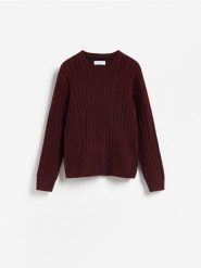 Sweter z haftem - karminowy. Czerwone swetry męskie Reserved, l, bez wzorów, z bawełny, bez kołnierzyka. Za 149.99 zł.