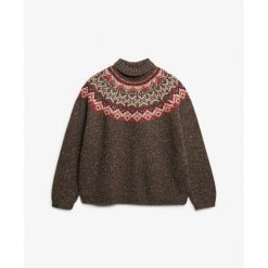 Sweter z golfem damski w jaquardzie Superdry. Brązowe golfy damskie Superdry., l, bez wzorów, prążkowane, bez ramiączek. Za 294.50 zł.