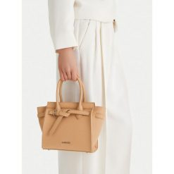 Torebka Lasocki. Brązowe torebki klasyczne damskie Lasocki, bez wzorów, bez dodatków. Za 199.99 zł.