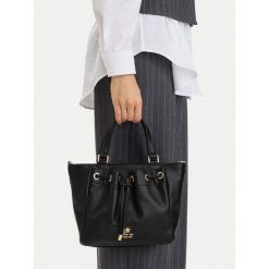 Torebka Beverly Hills Polo Club. Czarne torebki klasyczne damskie Beverly Hills Polo Club, bez wzorów, bez dodatków. Za 229.99 zł.