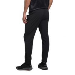 Spodnie dresowe Puma Teamwear Pwrtrain. Czarne spodnie sportowe męskie Puma, z dresówki. Za 237.55 zł.