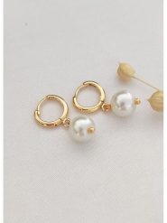 Atelier MIU Pozłacane kolczyki-kreole rozmiar: onesize. Białe kolczyki damskie atelier MIU, z perłą, pozłacane. Za 34.99 zł.