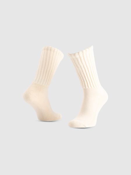 4F Skarpety casual za kostkę (3-pack) damskie - beżowe 35-38. Białe skarpetki damskie 4f, bez wzorów. Za 69.99 zł.