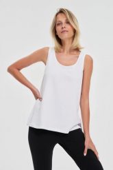 Top z bawełny biały. Białe topy damskie MOODO, l, bez wzorów, z bawełny, bez kołnierzyka. Za 39.99 zł.