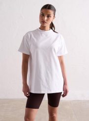 Damski T-shirt krótki rękaw, oversize, bawełna, okrągły dekolt Boyfriend biały. Białe t-shirty damskie Aim'n, l, bez wzorów, z bawełny, bez kołnierzyka. Za 169.00 zł.