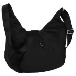 Czarna torebka damska z poliestru zamykana suwakiem - Peterson. Czarne torebki klasyczne damskie Peterson, bez wzorów, duże, bez dodatków. Za 87.99 zł.