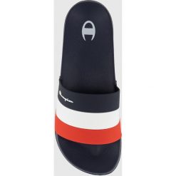 Klapki męskie Champion Slide All American. Białe klapki i japonki męskie CHAMPION, z materiału. W wyprzedaży za 89.00 zł.
