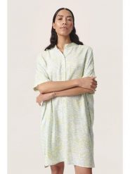 Soaked in Luxury Sukienka "Soaked in Luxury" ze wzorem rozmiar: L. Sukienki damskie Soaked in Luxury, na imprezę, l, bez wzorów, z wiskozy, klasyczne, bez kołnierzyka, bez ramiączek, mini. Za 195.77 zł.