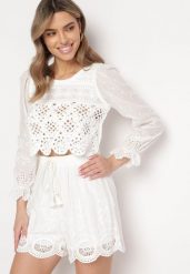 Białe Ażurowe Szorty z Bawełny w Stylu Boho z Haftem i Chwostami Alwia. Białe szorty damskie Born2be, w ażurowe wzory, z bawełny, boho. Za 74.99 zł.