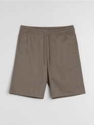 Bawełniane szorty jogger - brązowy. Brązowe szorty męskie Sinsay, bez wzorów, z bawełny. Za 39.99 zł.