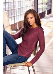 Heine Sweter w kolorze fioletowym rozmiar: 44. Różowe swetry klasyczne damskie Heine, ze splotem, z asymetrycznym kołnierzem. Za 60.99 zł.