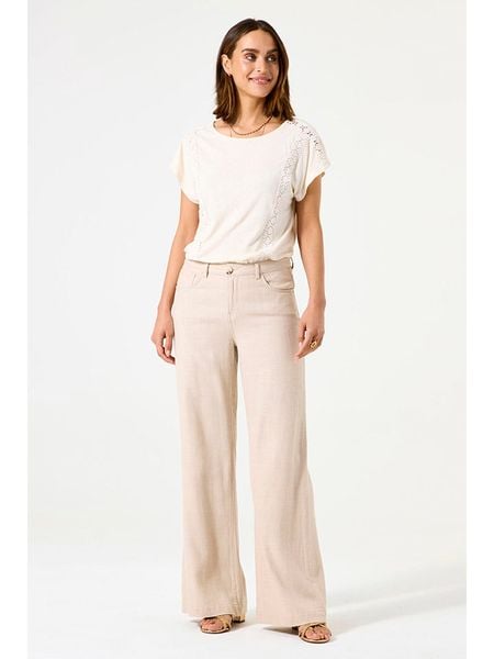 Garcia Koszulka w kolorze kremowym rozmiar: S. Brązowe bluzki damskie Garcia, s, bez wzorów, z koronki, bez kołnierzyka, bez ramiączek. Za 95.69 zł.