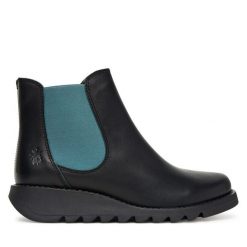 Sztyblety Fly London. Czarne botki damskie Fly London, bez obcasa, na płaskiej podeszwie, bez zapięcia. Za 499.99 zł.