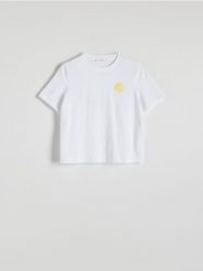 T-shirt z drobnym haftem - złamana biel. T-shirty damskie Reserved, l, bez wzorów, z bawełny, bez kołnierzyka. W wyprzedaży za 39.99 zł.