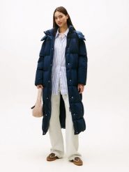 Tommy Jeans płaszcz puchowy Kobiety niebieski, XS. Niebieskie płaszcze damskie Tommy Jeans, xs, bez wzorów, z jeansu. Za 1,299.95 zł.