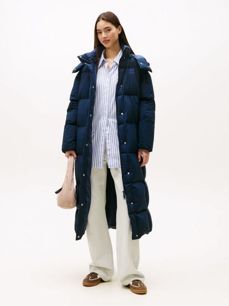 Tommy Jeans płaszcz puchowy Kobiety niebieski, XS. Niebieskie płaszcze damskie Tommy Jeans, xs, bez wzorów, z jeansu. Za 1,299.95 zł.