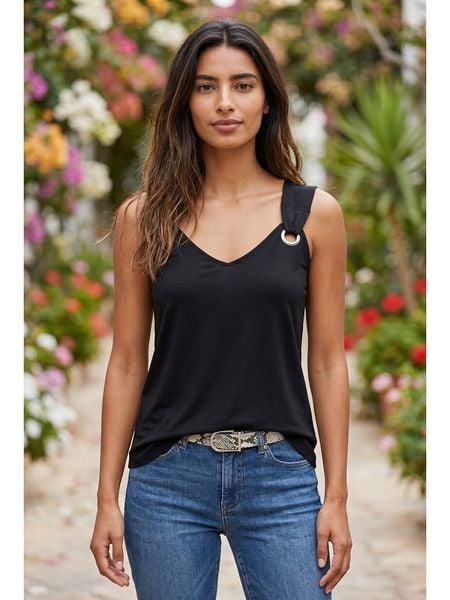 SOULSHAE Top w kolorze czarnym rozmiar: L/XL. Czarne topy damskie SOULSHAE, l, bez wzorów, z wiskozy, bez kołnierzyka. Za 81.95 zł.