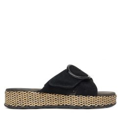 Klapki Tamaris. Czarne klapki damskie Tamaris, bez wzorów, bez obcasa. Za 349.99 zł.