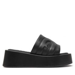 Klapki Furla. Czarne klapki damskie Furla, bez wzorów, bez obcasa. Za 1,129.00 zł.