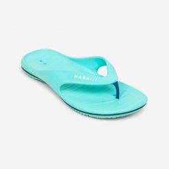 Japonki basenowe damskie Nabaiji Tonga 500. Niebieskie klapki damskie Decathlon, bez wzorów, z materiału, bez obcasa. Za 44.99 zł.