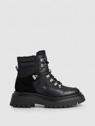 Pepe Jeans FOOTWEAR Skórzane botki "Queen Ice" w kolorze czarnym rozmiar: 41. Czarne botki damskie Pepe Jeans FOOTWEAR, z jeansu, bez obcasa, bez zapięcia. Za 271.73 zł.