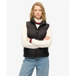 Damska kurtka puchowa Superdry. Czarne kurtki damskie Superdry., bez wzorów, z puchu, bez kaptura. Za 428.25 zł.