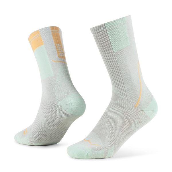 Skarpetki Buff COOLNET® CREW SOCK CC. Zielone skarpetki damskie Buff, bez wzorów, z poliamidu. Za 109.90 zł.
