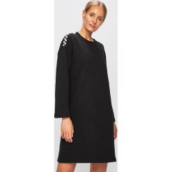 Vans - Sukienka. Czarne sukienki damskie Vans, na co dzień, m, bez wzorów, z bawełny, casualowe, bez kołnierzyka, bez ramiączek, proste. W wyprzedaży za 199.90 zł.