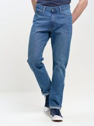 Jeansy męskie z prostą nogawką niebieskie Trent 114. Niebieskie jeansy męskie Big Star, na jesień. W wyprzedaży za 299.99 zł.