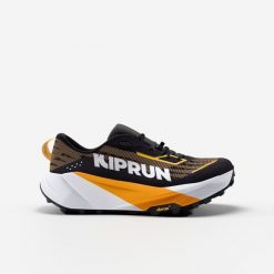 Buty do biegania w terenie męskie Kiprun Kipsummit Max. Brązowe obuwie do biegania damskie KIPRUN. Za 599.99 zł.