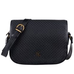 Torebka damska vintage Canaletto TD624s233t1. Czarne torebki klasyczne damskie bez wzorów, ze skóry, z tłoczeniem, bez dodatków. Za 361.00 zł.