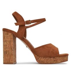 Sandały DeeZee. Brązowe sandały damskie DeeZee, bez wzorów, bez obcasa, na słupku. Za 139.99 zł.