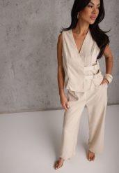 Jasnobeżowy Komplet Garniturowy Spodnie Wide Leg i Kamizelka z Paskami z Klamrami Sartora. Brązowe kamizelki damskie Renee, bez wzorów, biznesowe. Za 169.99 zł.