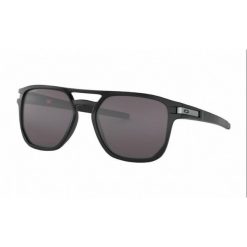 Oakley Okulary Latch Beta Oo9436-01. Czarne okulary przeciwsłoneczne męskie Oakley, z nylonu. Za 537.99 zł.