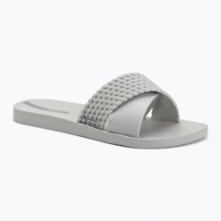 Klapki damskie Ipanema Street II. Szare klapki damskie Ipanema, bez wzorów, z materiału, bez obcasa. Za 73.99 zł.