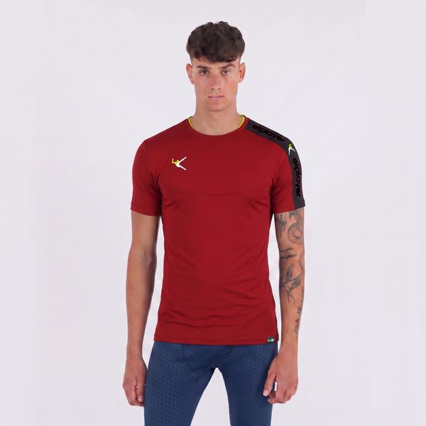 Dopasowana koszulka treningowa z krótkim rękawem Fitplayer. Czerwone t-shirty sportowe męskie ELPLAYER, l, z materiału, bez ramiączek, do biegania. Za 56.00 zł.
