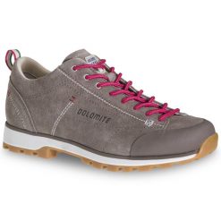 Buty trekkingowe damskie Dolomite Cinquantaquattro Low. Brązowe obuwie trekkingowe damskie Dolomite. W wyprzedaży za 490.00 zł.