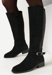 Czarne Kozaki Muszkieterki z Ozdobnym Paskiem Vambra. Czarne kozaki damskie Born2be, bez obcasa, na płaskiej podeszwie. Za 119.99 zł.