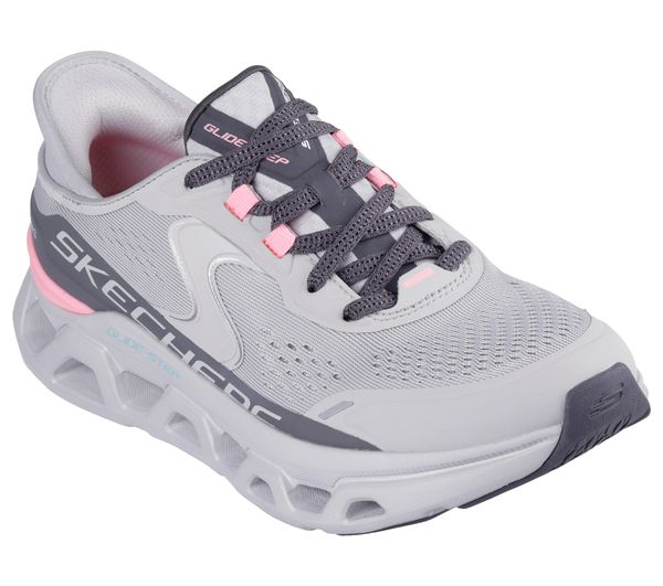 Buty sportowe Skechers Slip-ins Glide Step Altus. Białe buty sportowe na co dzień damskie Skechers, bez wzorów, z materiału. Za 499.99 zł.