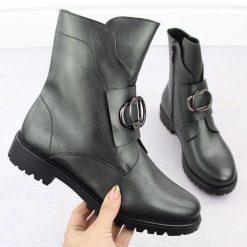 Botki damskie ocieplane z ozdobą zielone Potocki 12441. Zielone botki damskie POTOCKI, ze skóry ekologicznej, eleganckie, bez obcasa, bez zapięcia. Za 120.00 zł.