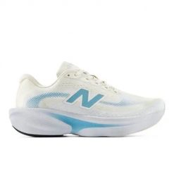 Buty do biegania damskie New Balance Ellipse. Białe obuwie do biegania damskie New Balance. Za 948.00 zł.