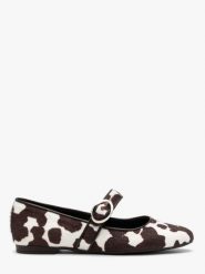 Baleriny damskie w krowie łaty JUDIE. Białe baleriny damskie Ryłko, bez wzorów, z materiału, bez obcasa, na płaskiej podeszwie. Za 329.99 zł.