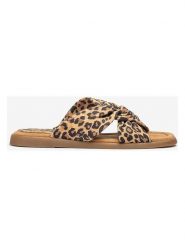 Unisa Skórzane klapki w kolorze brązowym rozmiar: 39. Brązowe klapki damskie Unisa, bez wzorów, bez obcasa. Za 173.99 zł.