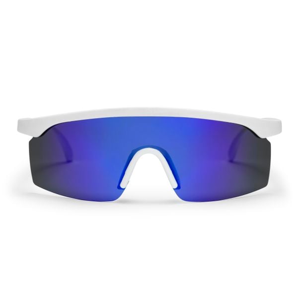 Okulary CHPO Lelle biała rama z recyklingu, lustrzane niebieskie. Białe okulary przeciwsłoneczne męskie CHIPOLO. Za 152.49 zł.