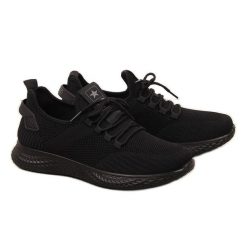 Buty sportowe męskie z siatką czarne NEWS. Czarne buty sportowe na co dzień męskie z gumy, bez zapięcia. Za 184.78 zł.