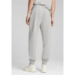 Męskie spodnie Essentials Elevated PUMA Light Gray Heather. Czarne spodnie sportowe męskie Puma. W wyprzedaży za 149.00 zł.