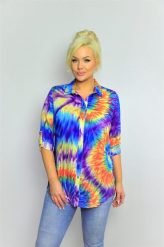 Niebiesko-fioletowa zapinana na guziki koszula z kołnierzem PLUS SIZE XXL. Fioletowe koszule damskie Nasi partnerzy, na lato, plus size, bez wzorów, z bawełny, klasyczne, bez kołnierzyka, plus size, bez ramiączek. Za 199.90 zł.