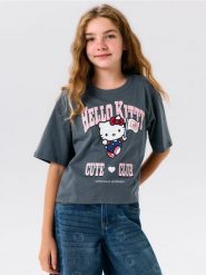 Bawełniana koszulka boxy z nadrukiem Hello Kitty - szary. Szare koszulki dziewczęce Sinsay, l, bez wzorów, z bawełny, bez ramiączek. Za 17.99 zł.