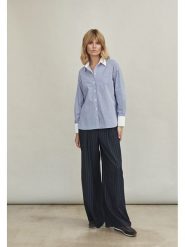 TATUUM Spodnie w kolorze granatowym rozmiar: 42. Niebieskie spodnie materiałowe damskie Tatuum, bez wzorów, z materiału, z podwyższonym stanem. Za 213.18 zł.