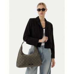 Torebka Calvin Klein. Brązowe torebki klasyczne damskie CALVIN KLEIN, bez wzorów, bez dodatków. Za 569.99 zł.
